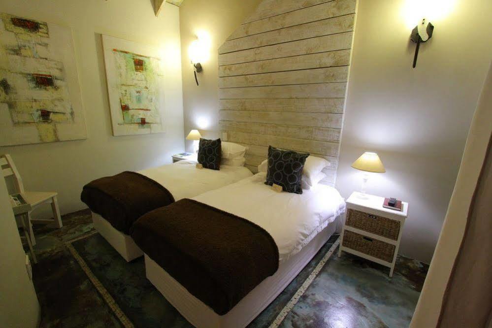 Villachad Guesthouse Kleinmond Exteriör bild