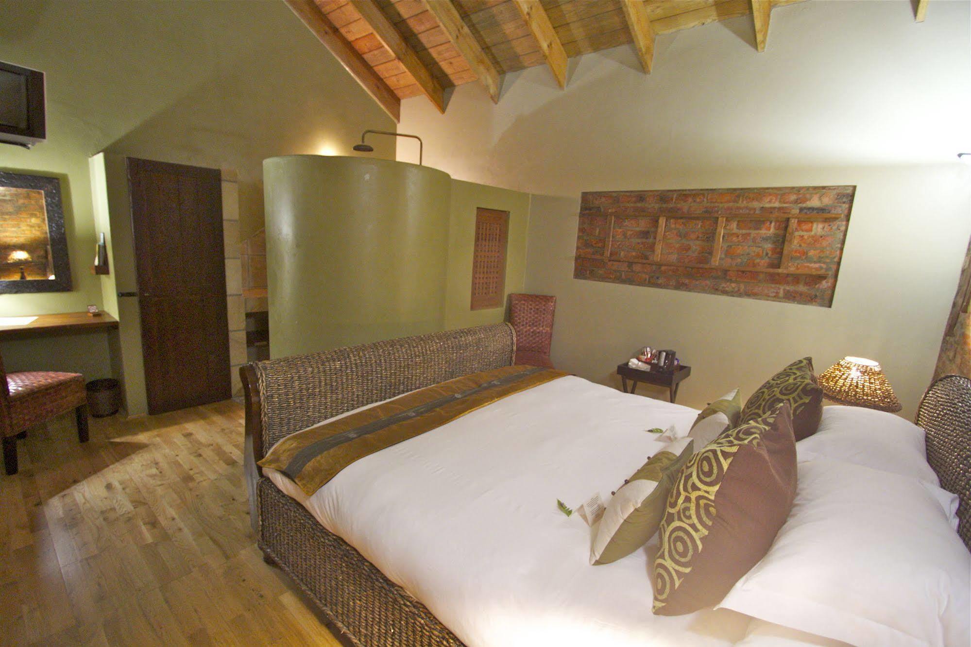 Villachad Guesthouse Kleinmond Exteriör bild