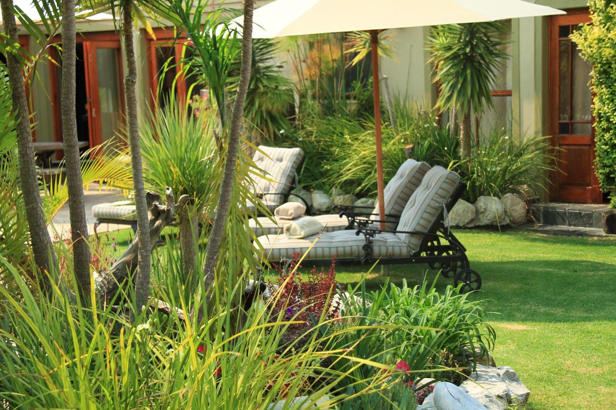 Villachad Guesthouse Kleinmond Exteriör bild