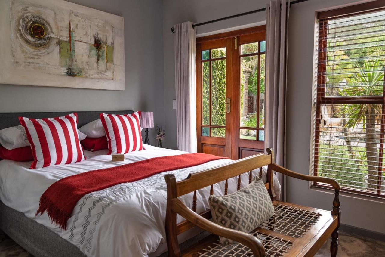 Villachad Guesthouse Kleinmond Exteriör bild